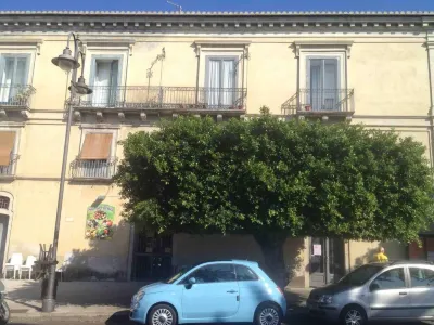 Quaint Little Apt for 4 with Pool