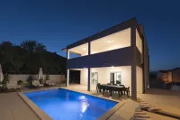 Holiday Home Lana - Beach