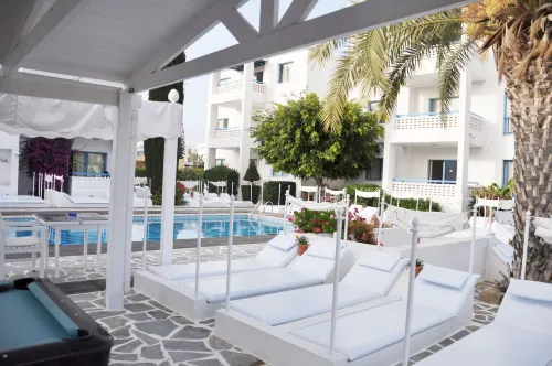 Tasmaria Aparthotel - piscina