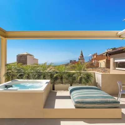 Taormina Infinity Suites Отели рядом с достопримечательностью «Центр города»
