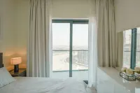 Bright Apartment with Panoramic CityScape Views Hotels in Dubai