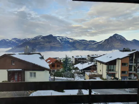 Studio for 2-4 Guests with Balcony and Panorama View Отели рядом с достопримечательностью «Pilatus Kulm»