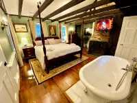 Silsbee's by Daniels House Hotels in Beverly