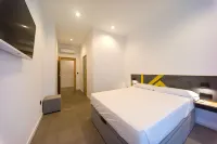 Konk Hostel Hotels in 