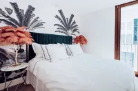 Ocho Suites & Kitchen