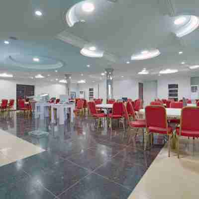 La Regia Airport Hotel Dining/Meeting Rooms