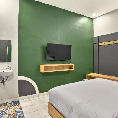 Hubs Hostel Yogyakarta Hoteles cerca de Monumento Tugu