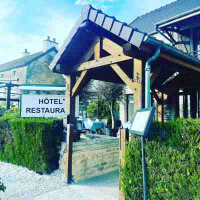 Logis Le Marronnier Hotel Exterior