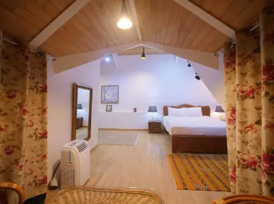 Chez Drocella Eglantine Lodge Hotel Hoteles cerca de Centre Marembo