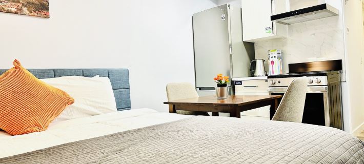 One Studio with BBQ & a Huge Patio Hotels in Canmore