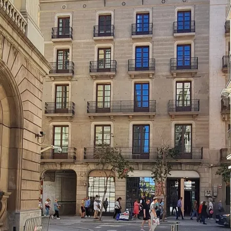 Hotel la Pau Отели рядом с достопримечательностью «Старый порт»