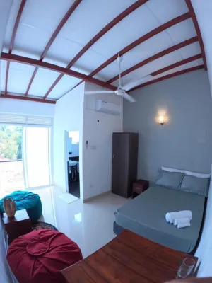 Unwind Restaurant & Hostel