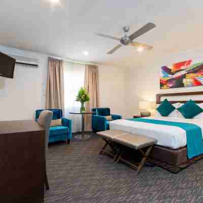 Adelaide Royal Coach Rooms