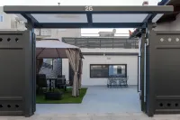 Casa D Irene Near Airport Beach
