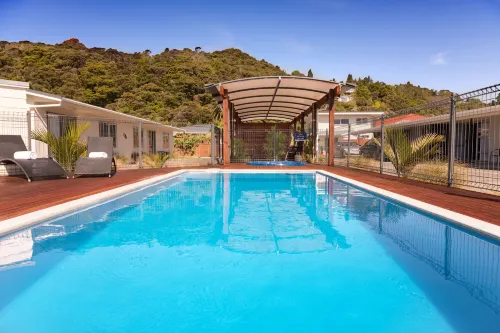 Averill Court Motel Hotels in Opua