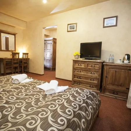 Hotel Dwór Karolówka