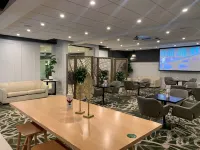 Hotel Armitage and Conference Centre فنادق في تاورانغا