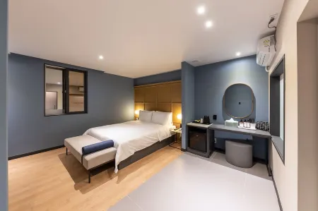 Brown Dot Hotel Seong Seo Отели рядом с достопримечательностью «Daegu Arboretum»