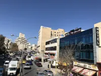 7 ボーイズ ホテル