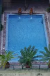 Harbour View Suites - piscina