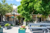 Mullions 51 B&B - bar