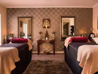 Whale View Manor & Spa Hotels near Long Beach