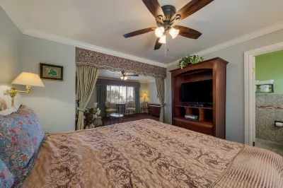 Carmel Inn & Suites Hotels near Delia Bradford Fine Arts Std