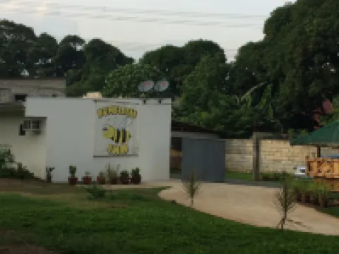 Bumblebee Inn Hotels in Tanay
