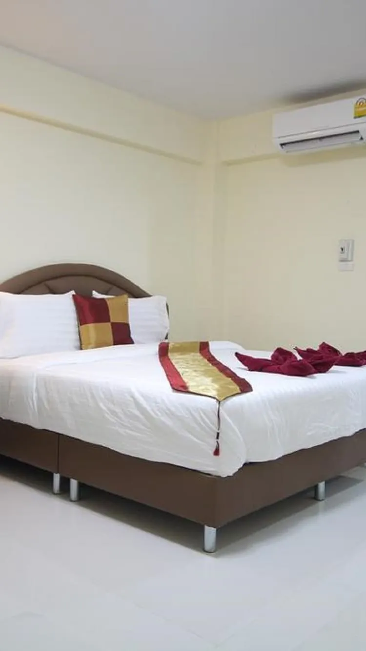 ห้องเตียงใหญ่พร้อมบัลคอนี (โซนโรงแรม)