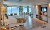 Sea Star Cliff Hotels in De Kelders
