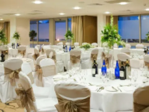 Holland House Hotel Cardiff By Sunday