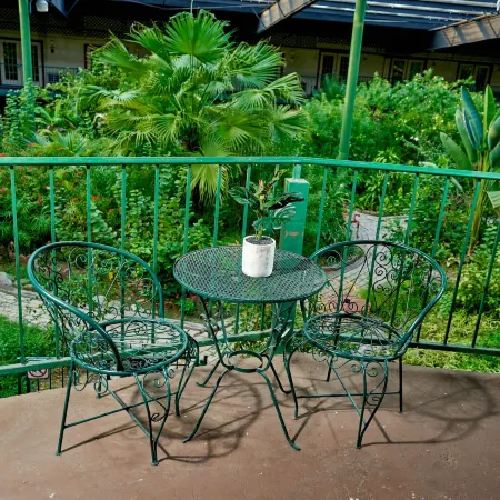Family Garden Inn & Suites