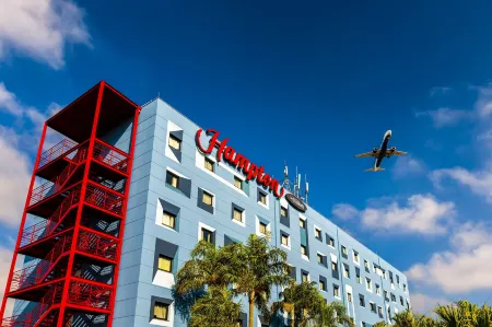 Hampton by Hilton Guarulhos Airport Отели в г. Гуарульюс
