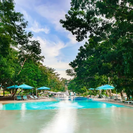 Tambuli Seaside Resort and Spa