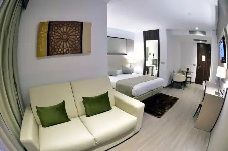 AZ Hôtels Vieux Kouba Отели рядом с достопримечательностью «Abou bakr esseddik Mosque»