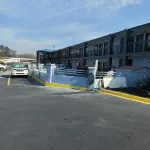 Jameson Inn Conyers - parking