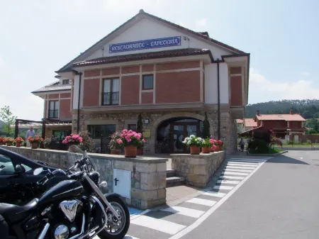 Hotel Valle de Cabezón Отели в г. Маскуэррас