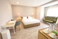 D'Anggerek Serviced Apartment Hoteles en Serasa