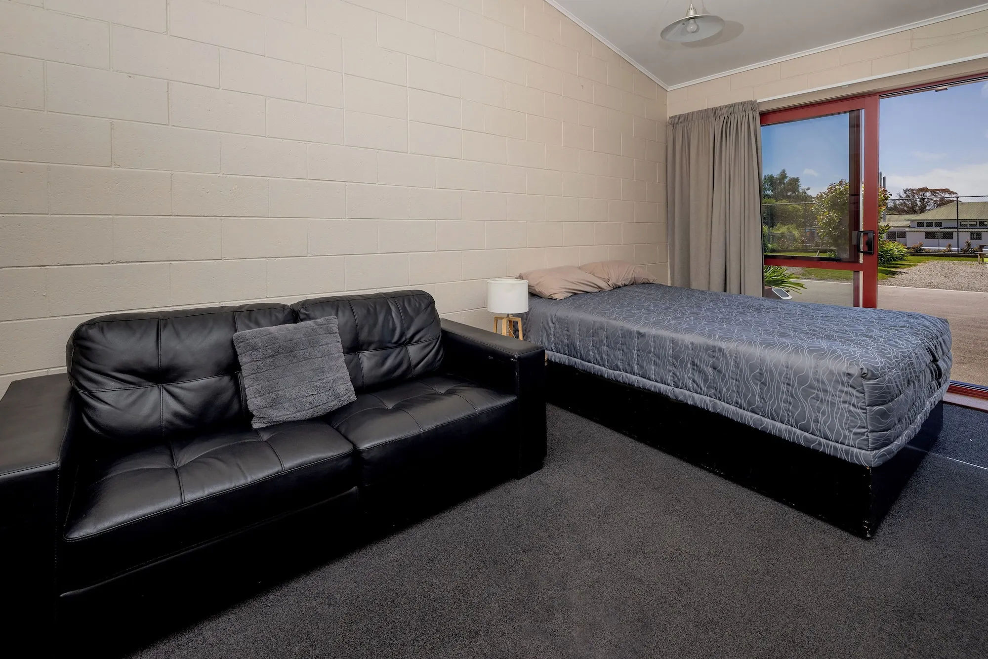 Nelson City Top 10 Holiday Park Rooms Photos