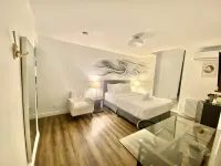 Pembroke Inn Hotels in Garden District