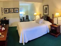 Cedar Crest Inn Hotels in Knox County