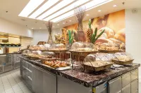 Jabal Omar Marriott Hotel, Makkah - Breakfast