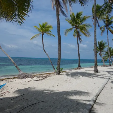 Slam's Garden Dive Resort