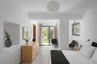 Grand Apollon Villa Hotels in Saronikos