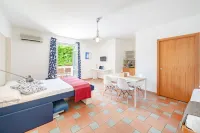 Le Grand Bleu - Gioia Apartments Hotel in zona Belvedere Piazza Dei Martiri