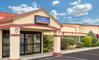 Howard Johnson by Wyndham Saugerties, NY