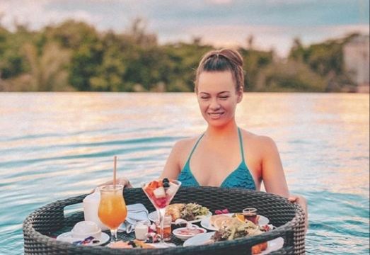 폭스 호텔 짐바란 비치 발리 객실 내부 모습