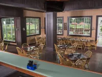 Swan Lake Resort Hotels in Marshall County