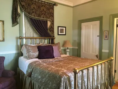 The Whitmore Inn Hotels in Junction City