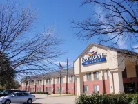 Baymont by Wyndham Lewisville - Parkering